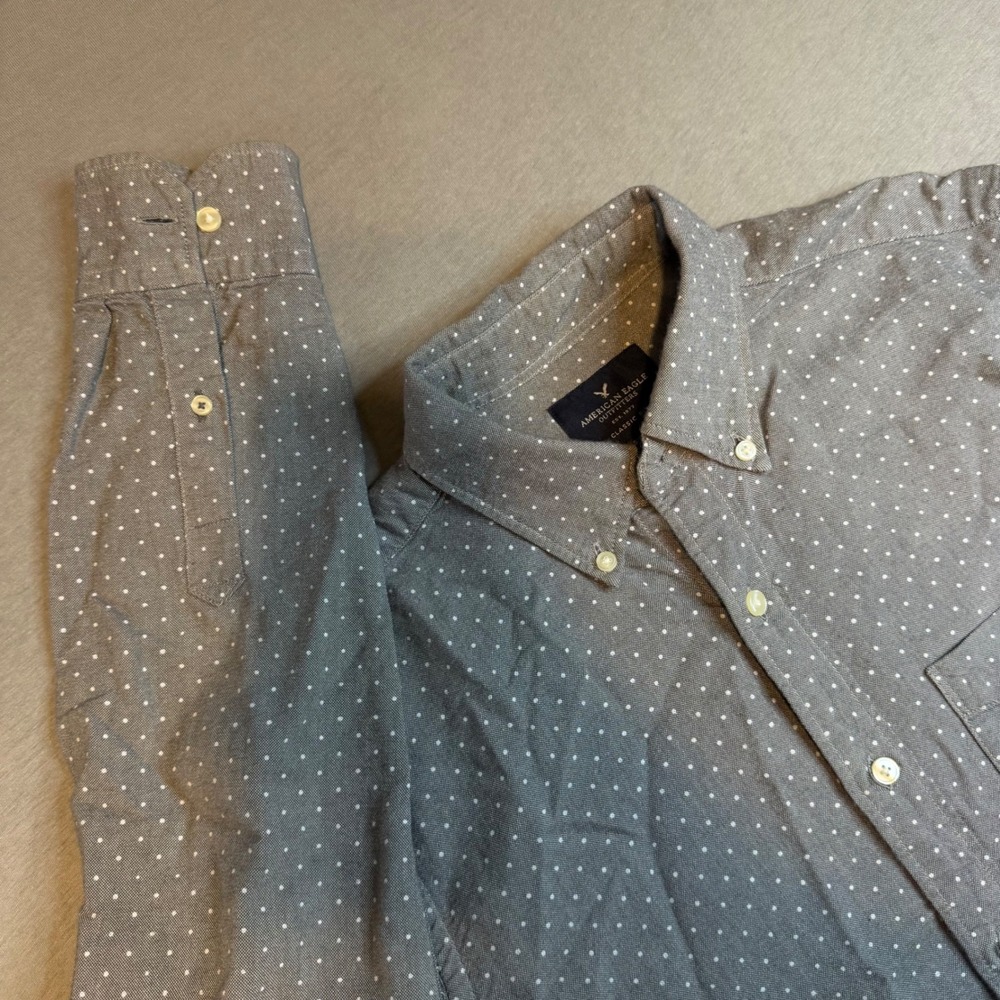 American Eagle Mens Classic Fit Polka Dot Button Down Shirt Grey Small